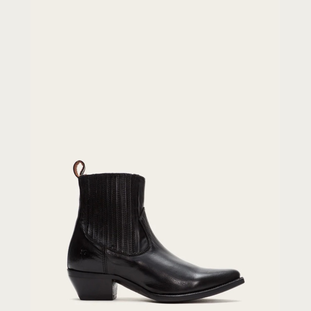 Frye Sacha Chelsea Boots
